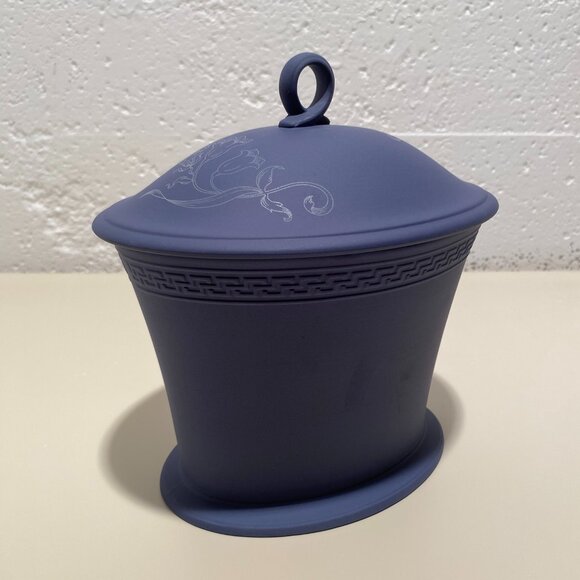 Wedgwood Jasperware Portland Blue Covered Jar - Picture 1 of 10